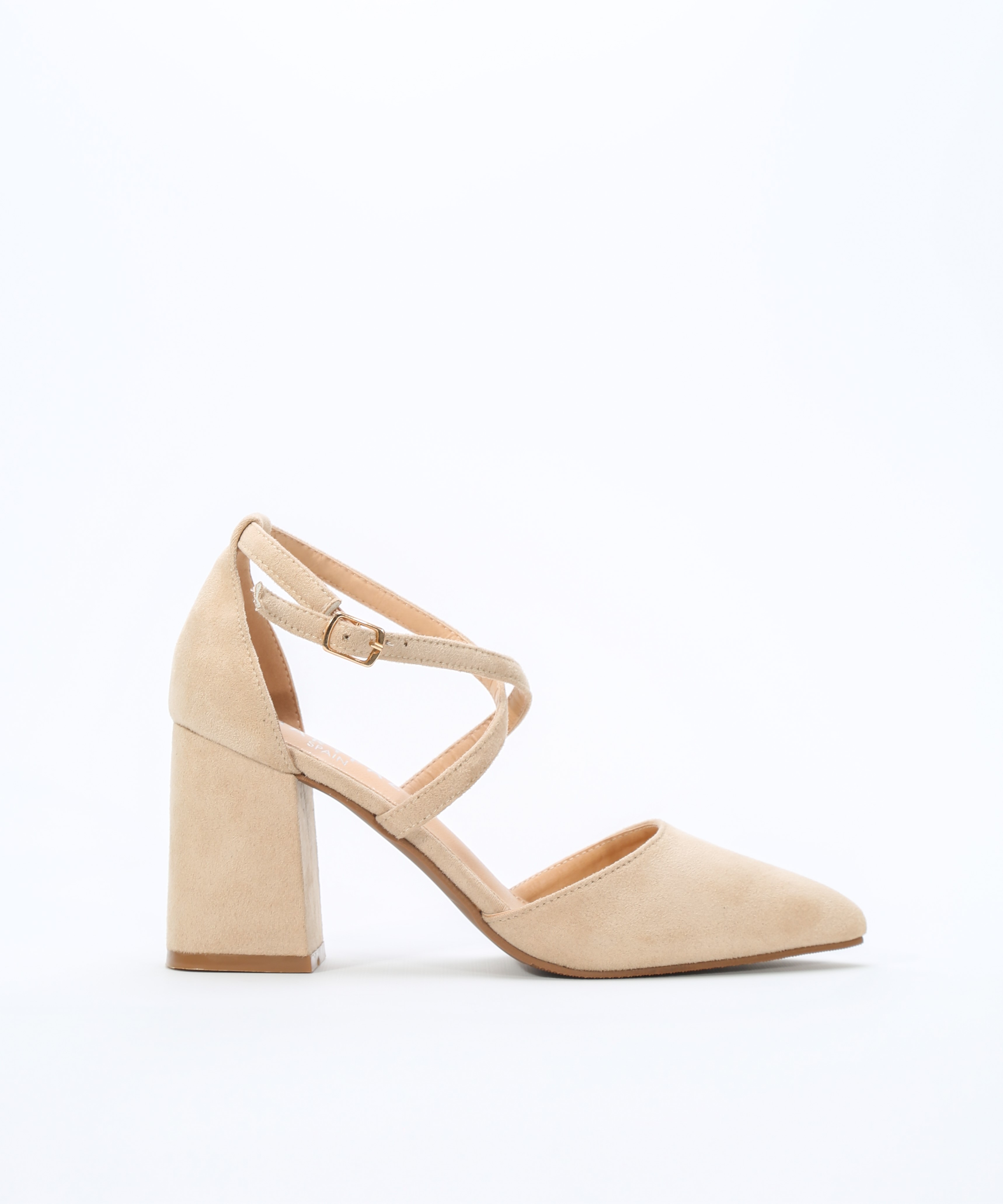 Sapato com tiras cruzadas  image number null